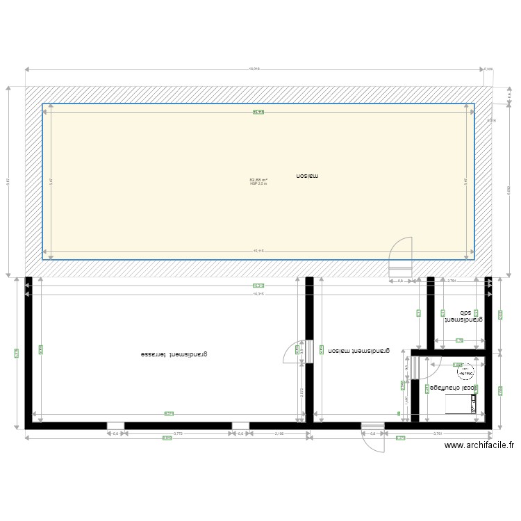 maison cour. Plan de 1 pièce et 83 m2