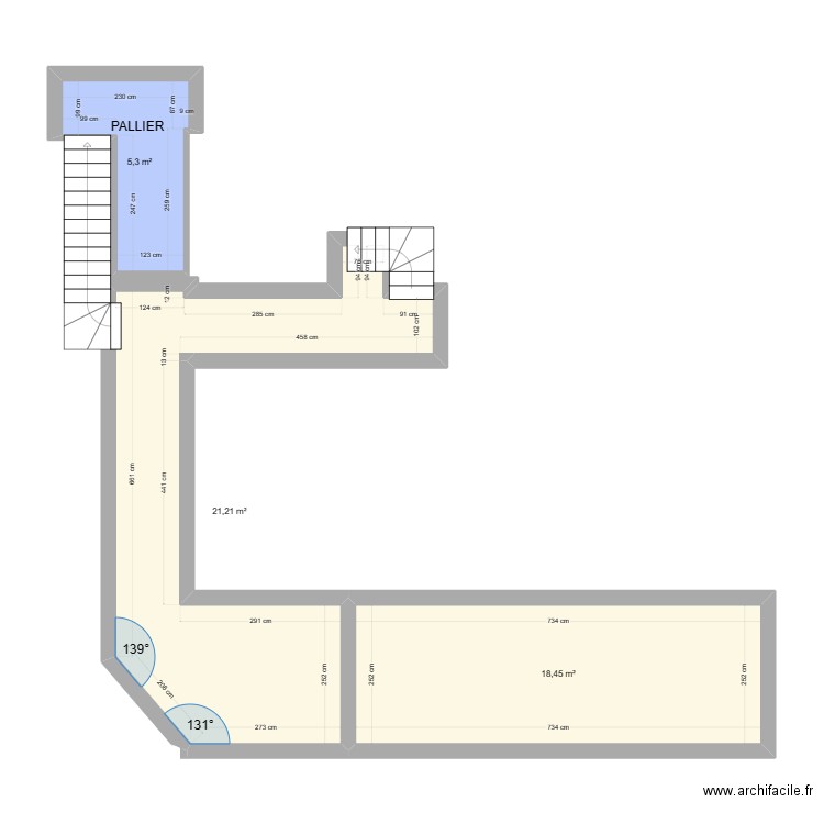 Parties communes. Plan de 3 pièces et 45 m2