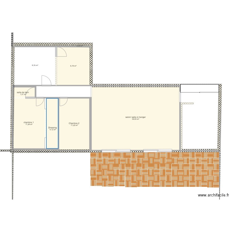 Maison. Plan de 8 pièces et 88 m2