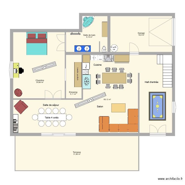 Rez de chaussée appartement de luxe. Plan de 6 pièces et 158 m2