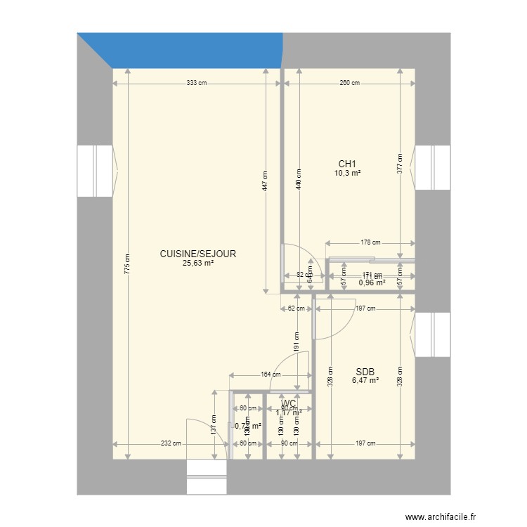 R2 DROITE. Plan de 6 pièces et 45 m2