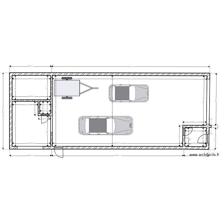 GARAGE et voitures. Plan de 5 pièces et 115 m2