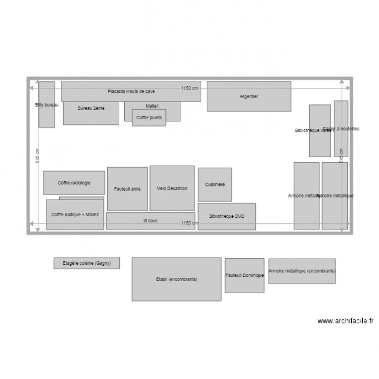 Meubles dans garage. Plan de 0 pièce et 0 m2