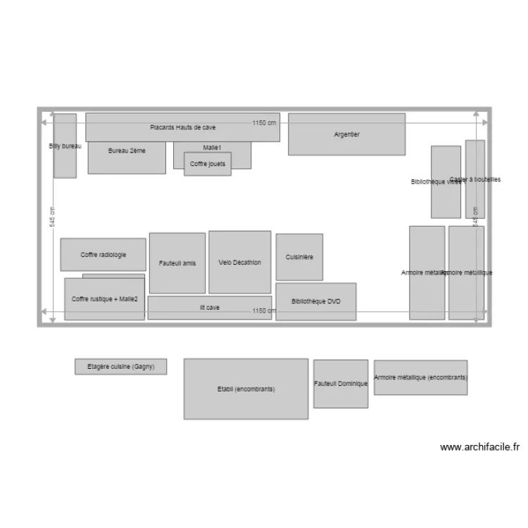 Meubles dans garage. Plan de 