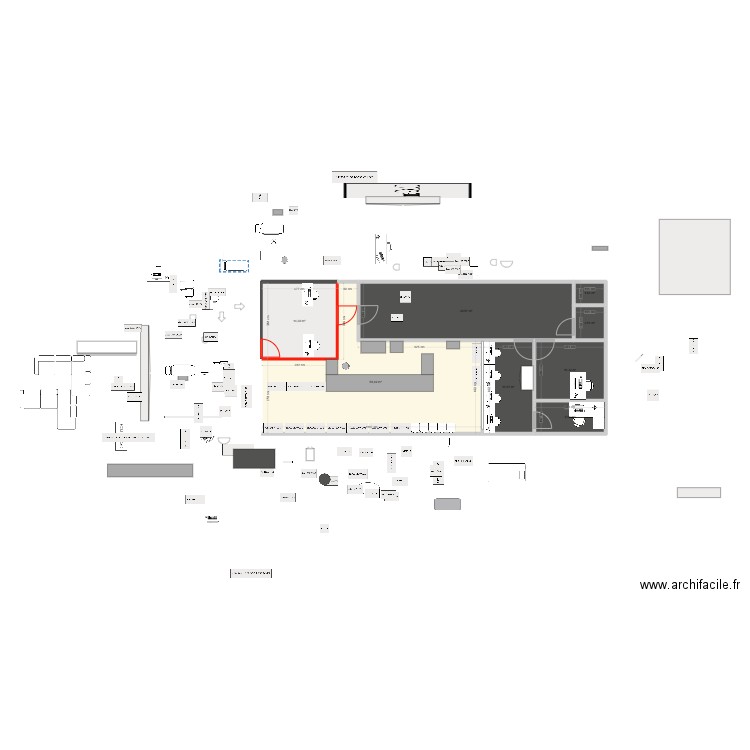 PLAN boutique avec entré colis. Plan de 8 pièces et 127 m2