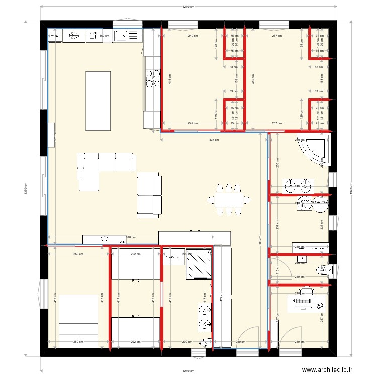 Maison. Plan de 14 pièces et 145 m2