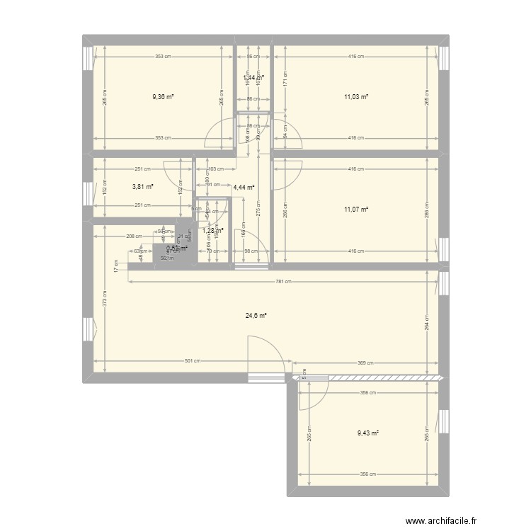 T5 Fiordelisi/Chami - Amouroux. Plan de 10 pièces et 77 m2