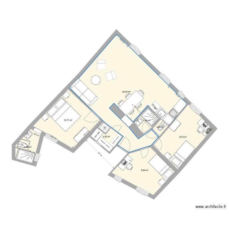 MOULIN ROUGE. Plan de 8 pièces et 70 m2