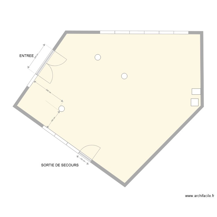 LOCAL CHANTELOUP AVANT TRAVAUX. Plan de 0 pièce et 0 m2