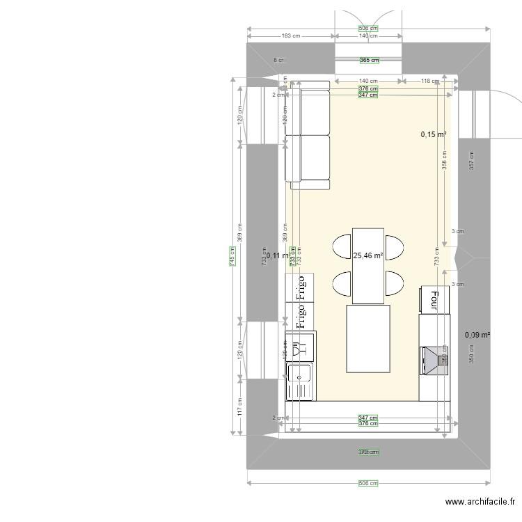 Campu Maio rez de chausse. Plan de 4 pièces et 26 m2