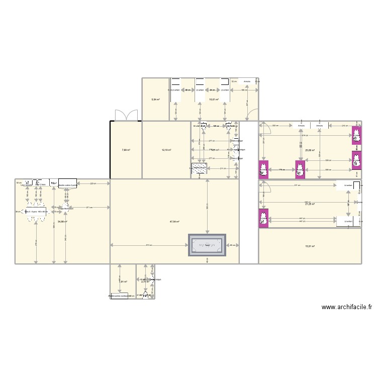 MAM. Plan de 12 pièces et 206 m2