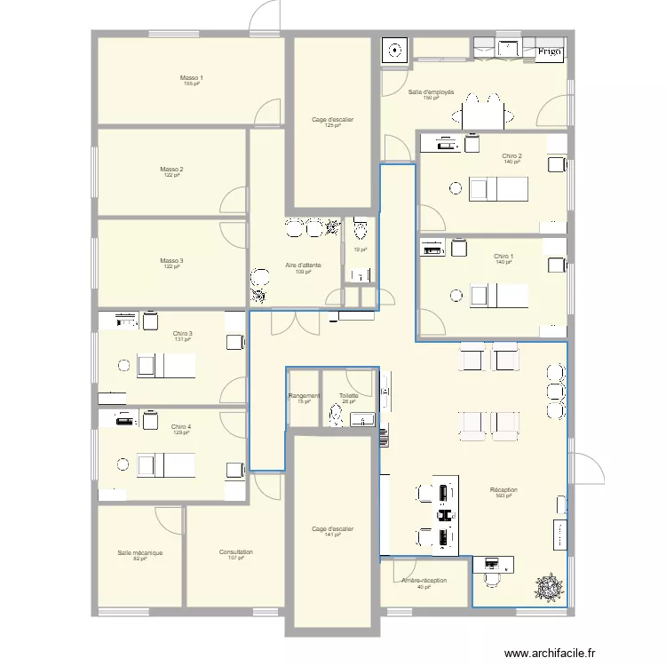 Clinique Maison Myre porte c&ocirc;t&eacute; 2. Plan de 
