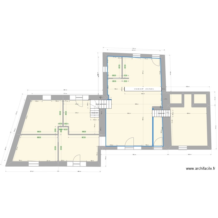 V21082022 avec côtes. Plan de 16 pièces et 311 m2