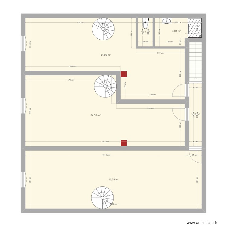 bar. Plan de 11 pièces et 290 m2