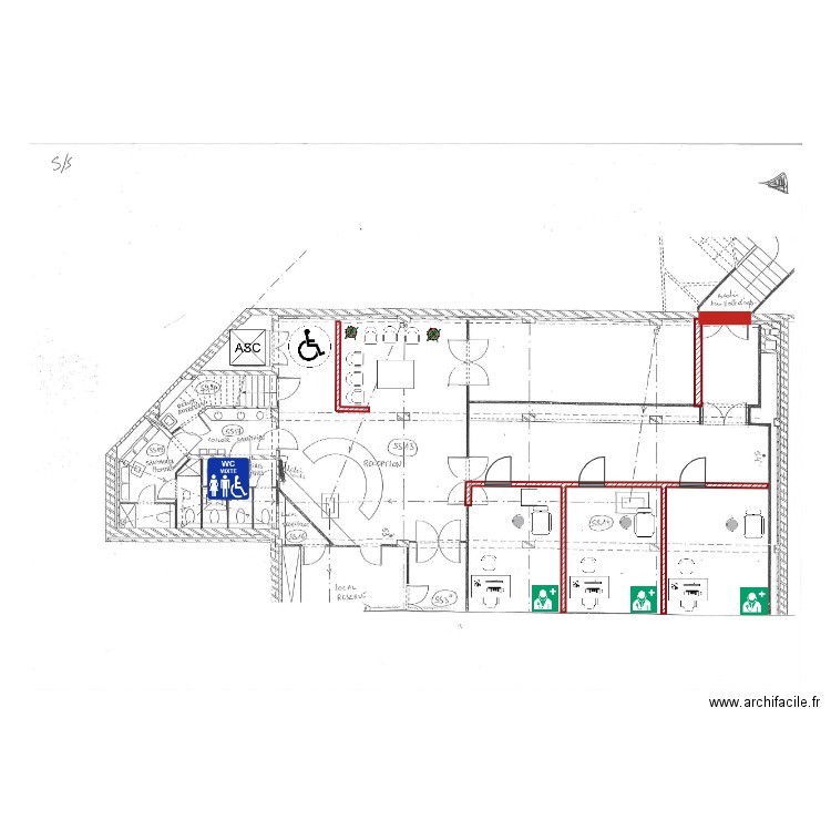 CENTRE MEDICAL. Plan de 0 pièce et 0 m2