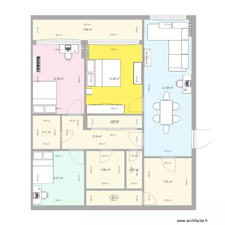 Apartament nou cu 4 camere. Plan de Apartament nou cu 4 camere. Plan de