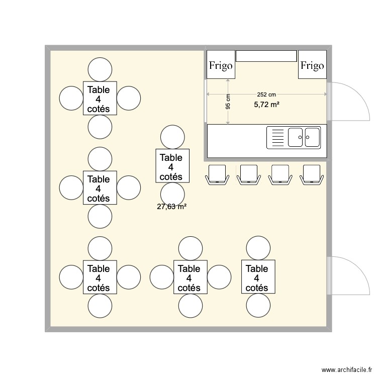 Conteneur. Plan de 2 pièces et 33 m2