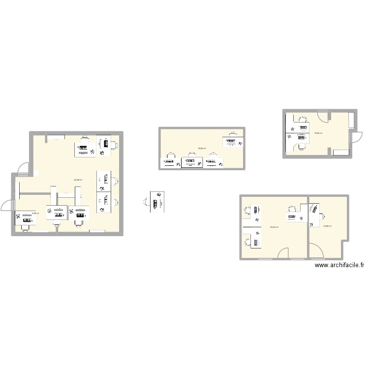 Bureau. Plan de 6 pièces et 124 m2