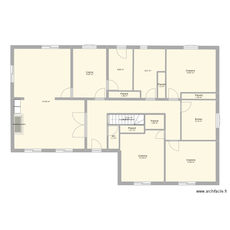 maison. Plan de 16 pièces et 146 m2