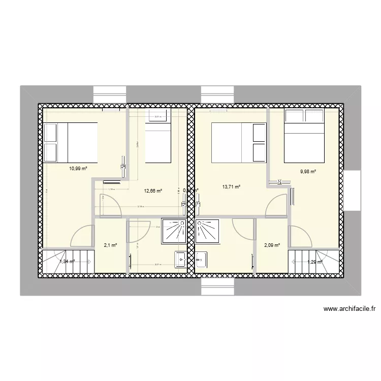 Maison pamrpoux. Plan de 13  et 236 m²