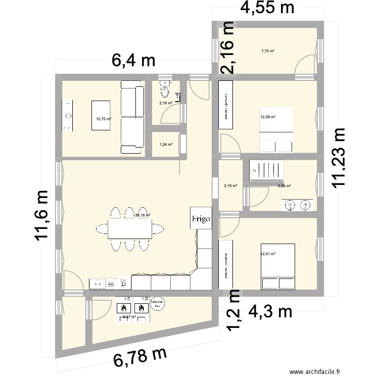Main St Léo. Plan de 10 pièces et 99 m2