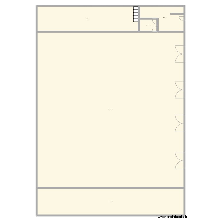 Rdc. Plan de 5 pièces et 925 m2