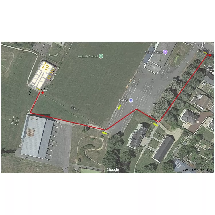 RAF25 - QUELAINES SAINT GAULT. Plan de 