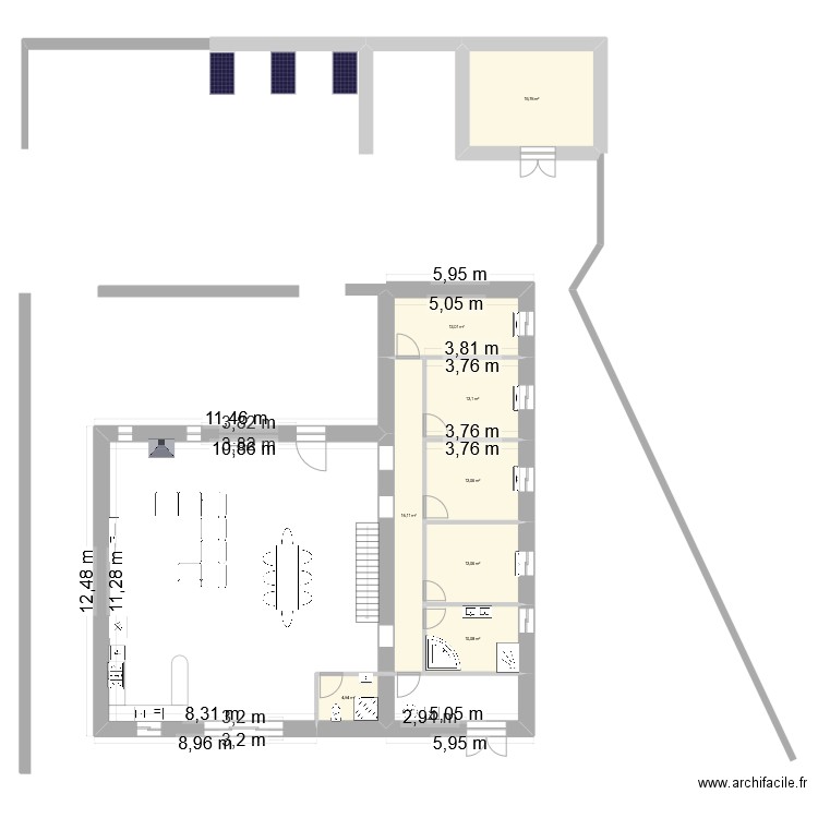 Brie-sous-chalais. Plan de 8 pièces et 98 m2