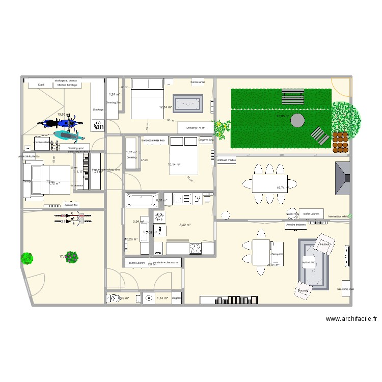 Niaux1. Plan de 19 pièces et 164 m2