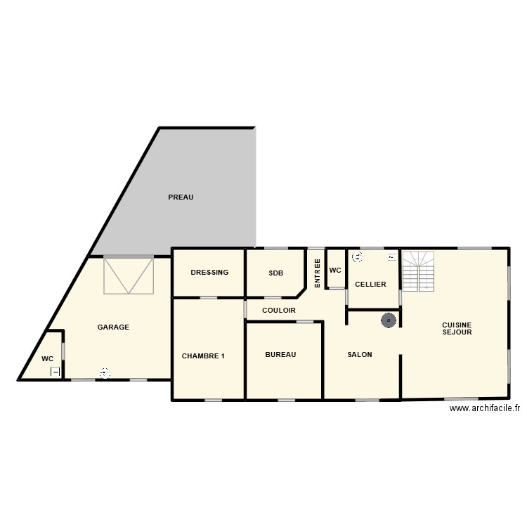 DITTIERE. Plan de 8 pièces et 238 m2