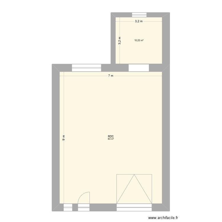 RDC. Plan de 2 pièces et 73 m2