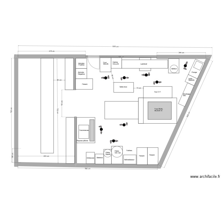 YANNIS. Plan de 0 pièce et 0 m2