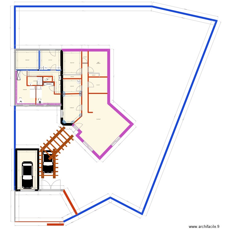 Plan initial bi. Plan de 18 pièces et 181 m2