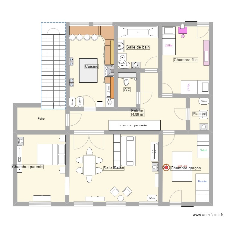 Maison. Plan de 10 pièces et 119 m2