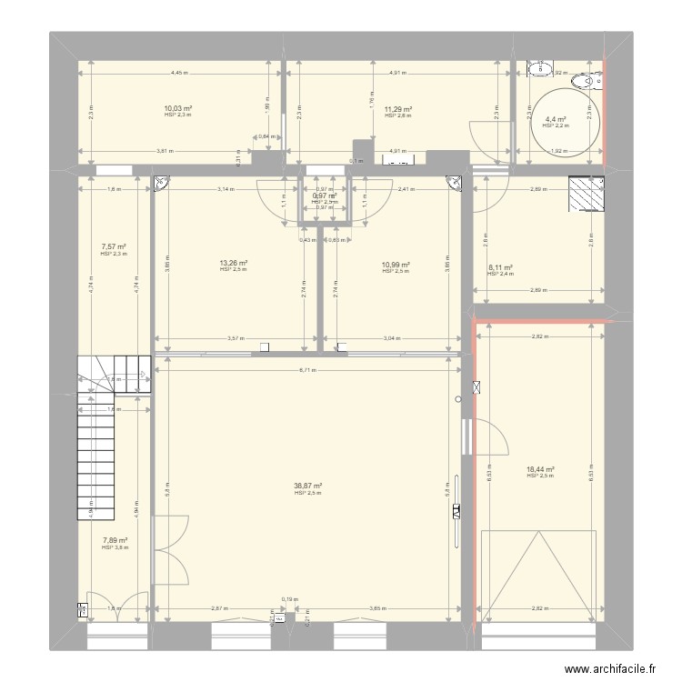 Centre V02. Plan de 11 pièces et 132 m2