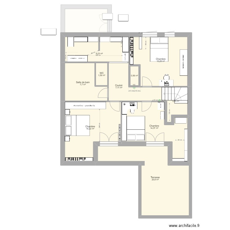 Maison complète. Plan de 29 pièces et 323 m2