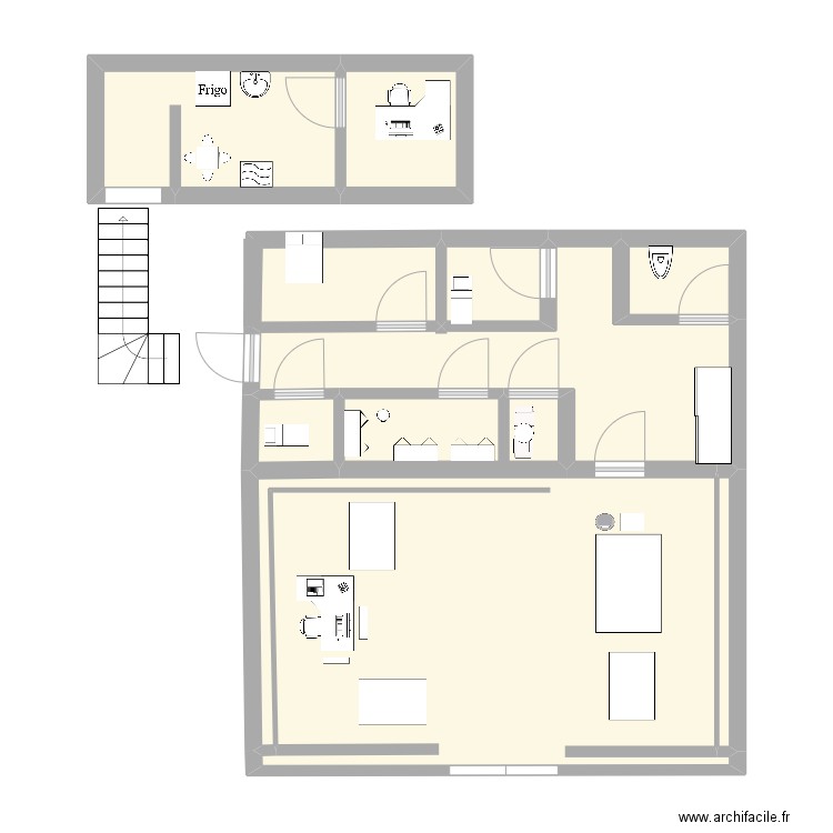 PLAN MAGASIN . Plan de 10 pièces et 66 m2