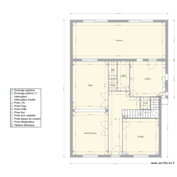 10 TER RDC. Plan de 10 pièces et 107 m2