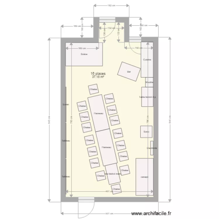 The Club House version 16 places. Plan de 