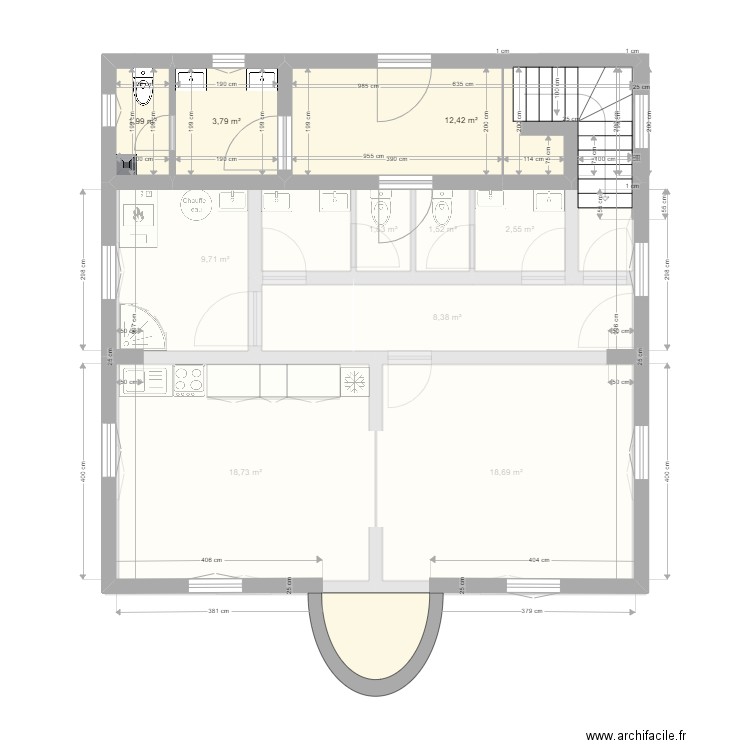 PlanMekteba 10.-100. Plan de 11 pièces et 84 m2