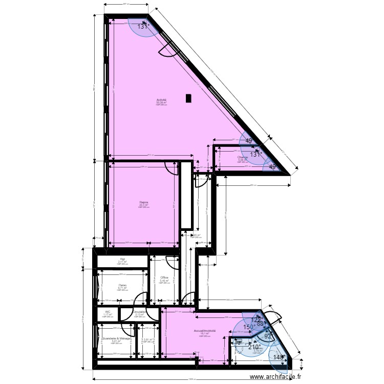 60B7A projet. Plan de 15 pièces et 139 m2
