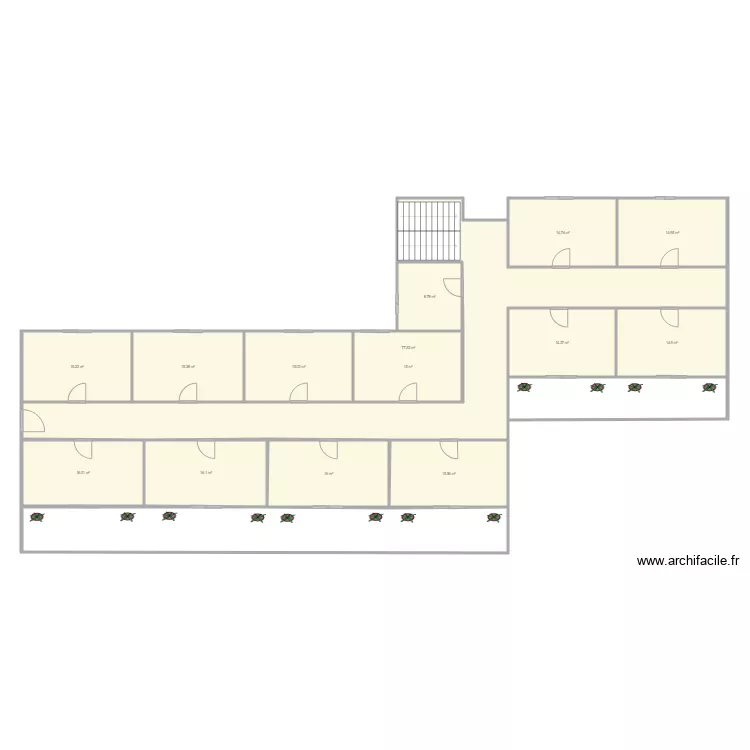 hotel  1 cour. Plan de 