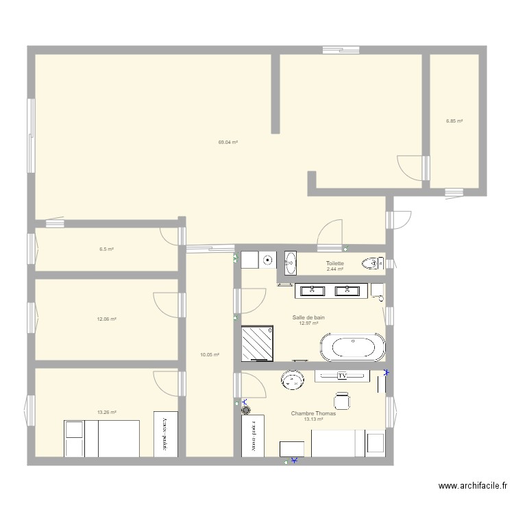 Maison. Plan de 9 pièces et 146 m2