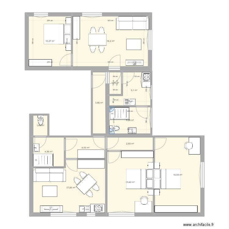 Etage. Plan de 13 pièces et 104 m2