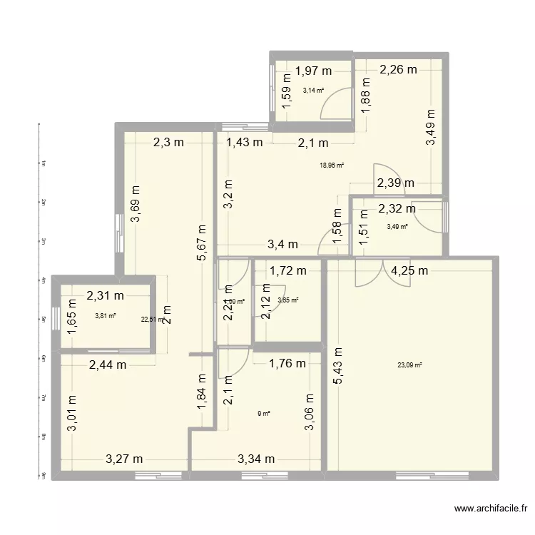 Casa Bergamin. Plan de 9 et 90 m² Casa Bergamin. Plan de 9 et 90 m²