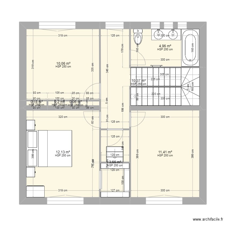 1er etage V1. Plan de 9 pièces et 53 m2