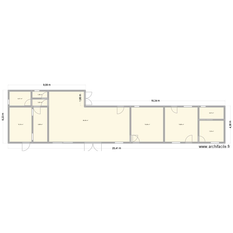 HANGAR. Plan de 10 pièces et 114 m2