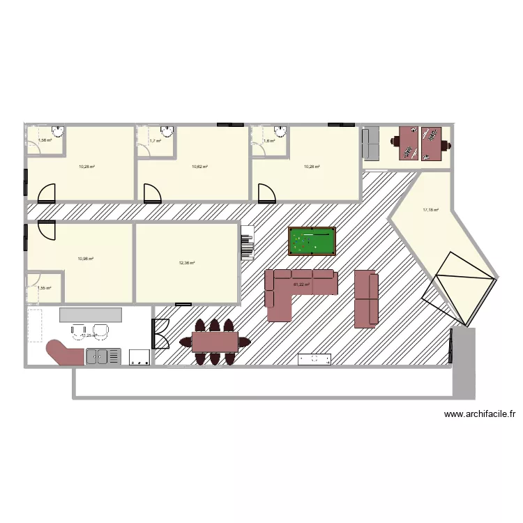priva. Plan de 12  et 151 m²