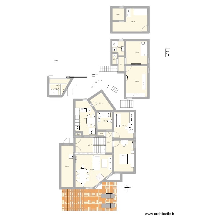 MAISON AVEC TERRASSE av studio et terrasse. Plan de 19 pièces et 135 m2