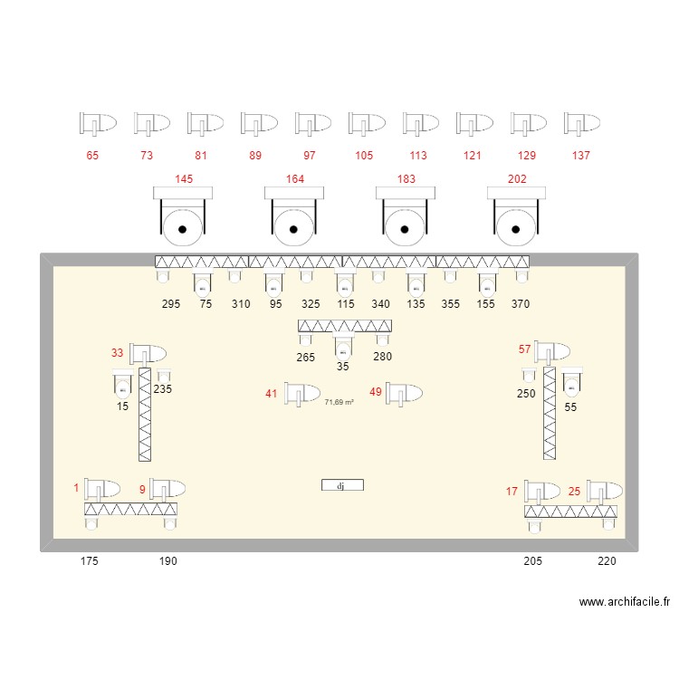 plan de scene sagrada fest. Plan de 1 pièce et 72 m2